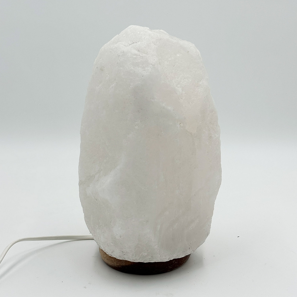 Lampada di Sale Himalayano Bianca grezza 6-8 kg con luce calda e base in legno - Foto 2