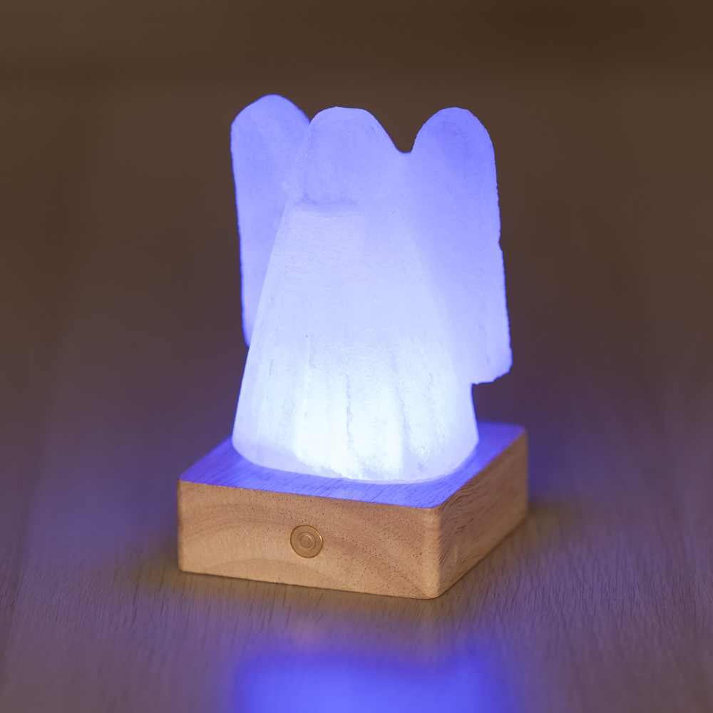 Lampada di Sale Himalayano Libera a batteria Bianca scolpita a forma di Angelo 600 g con luce Led RGB e base quadrata - Foto 2