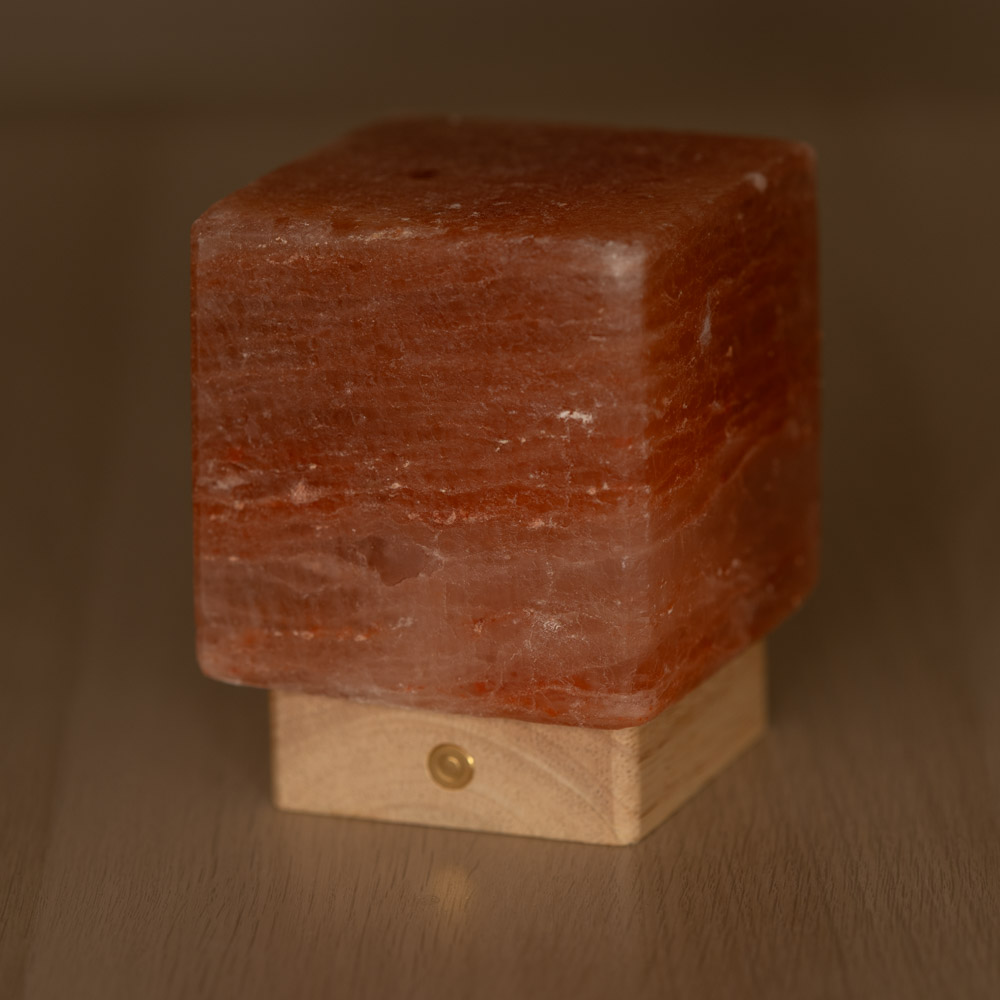 Lampada di Sale Himalayano Libera a batteria Rosa scolpita a forma di Cubo 2kg con luce Led RGB e base quadrata - Foto 1
